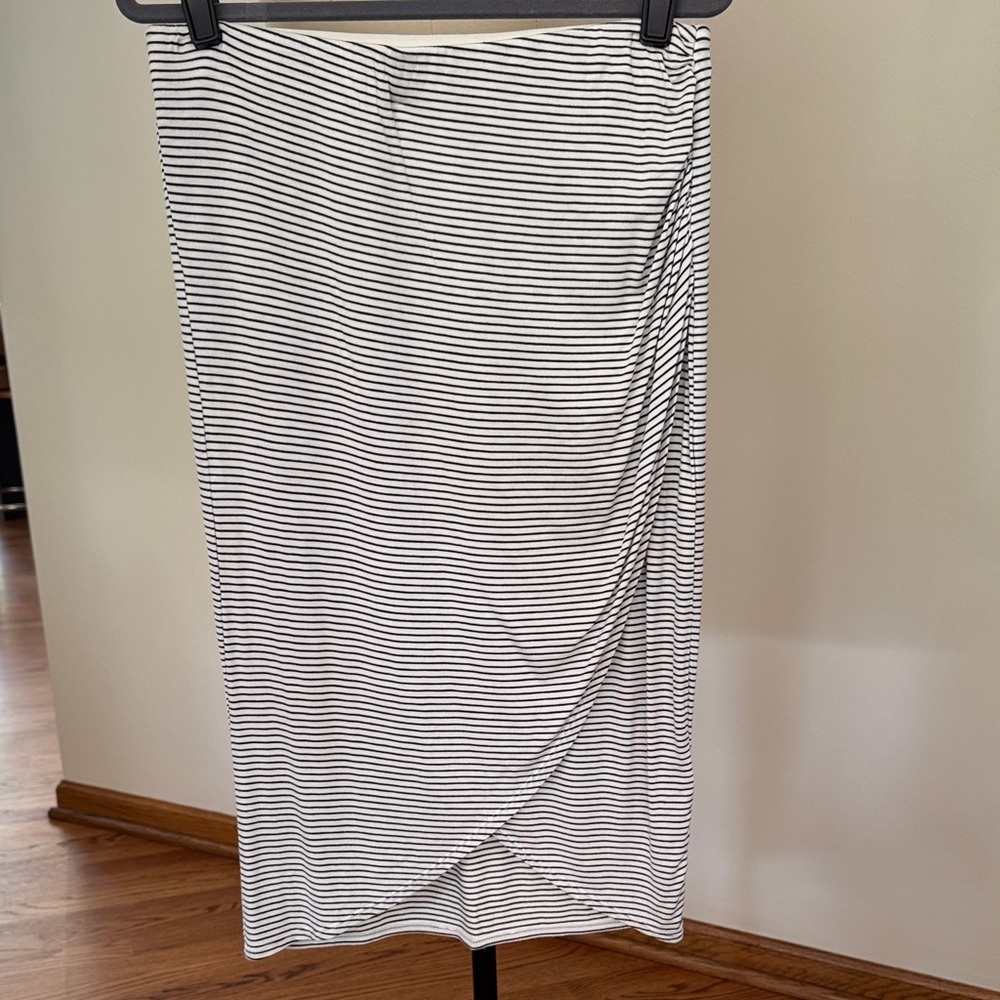 NWT | Max Studio Black and White Striped Midi Skirt
